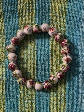 Floral Porcelain Bead Stretch Bracelet - White and Purple